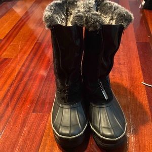 Snow Boots